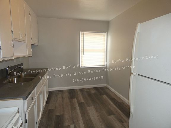 3rd image of 445 W 15th St #14