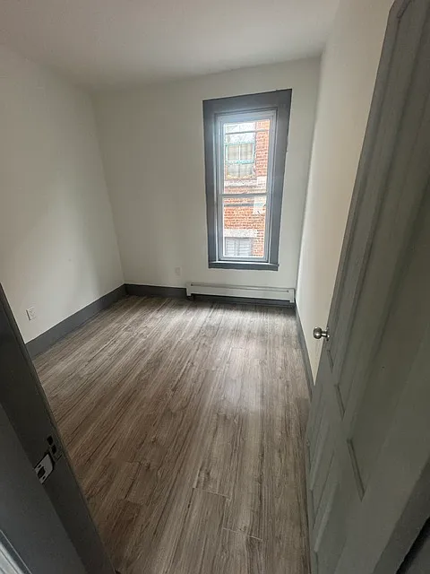 3 bed, $1,550 — Photo 4