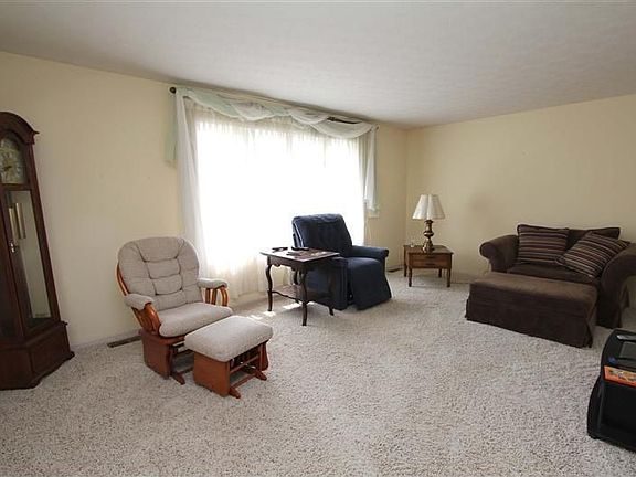 4th image of 10674 Palestine Dr