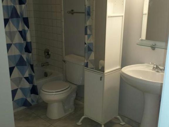 5th image of 1026 Castilian Ct