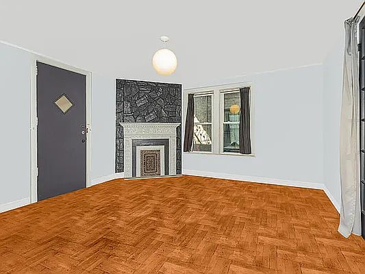 3rd image of 3368 Fort Independence St