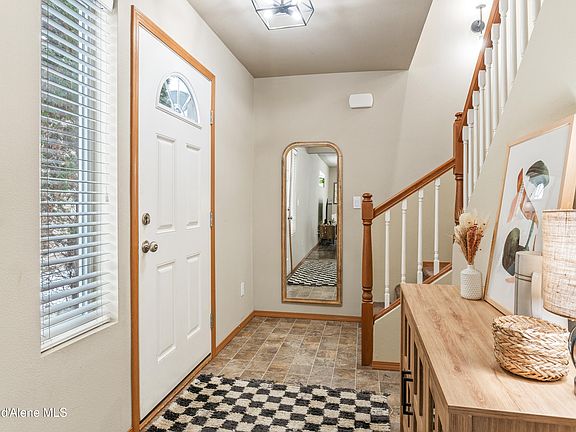 5th image of 3317 E Brownstone Ave