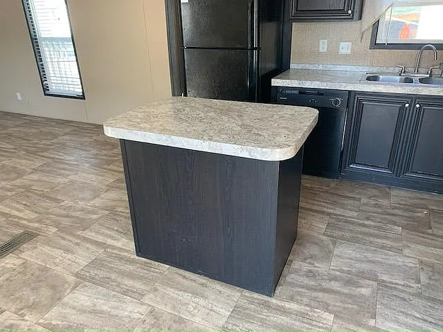 2 bed, 2.0 bath, 960 sqft, $1,767 — Photo 3