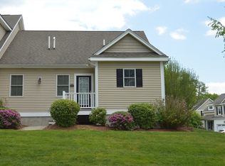39 Meetinghouse Ln #39, Southborough, MA 01772