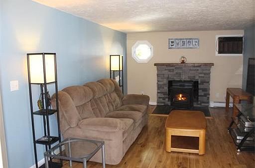 4th image of 112 Wales St