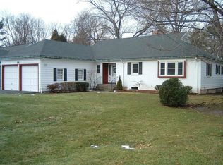 94 Mohawk Dr, West Hartford, CT 06117