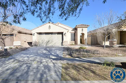 3889 S Vineyard Ave Photo 1