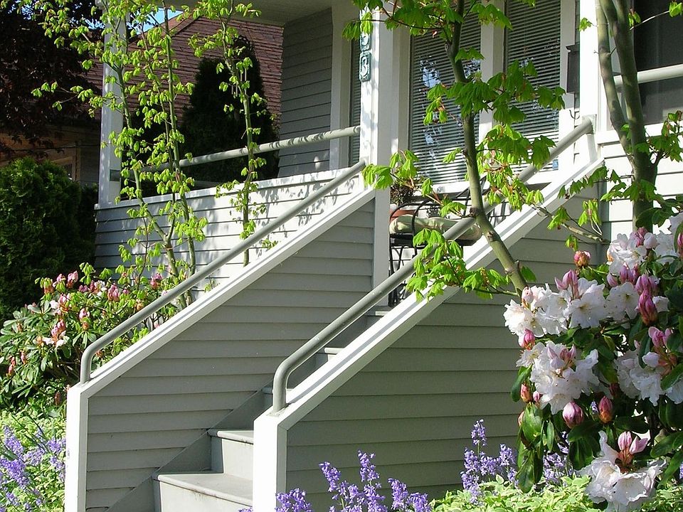Front porch for sitting
