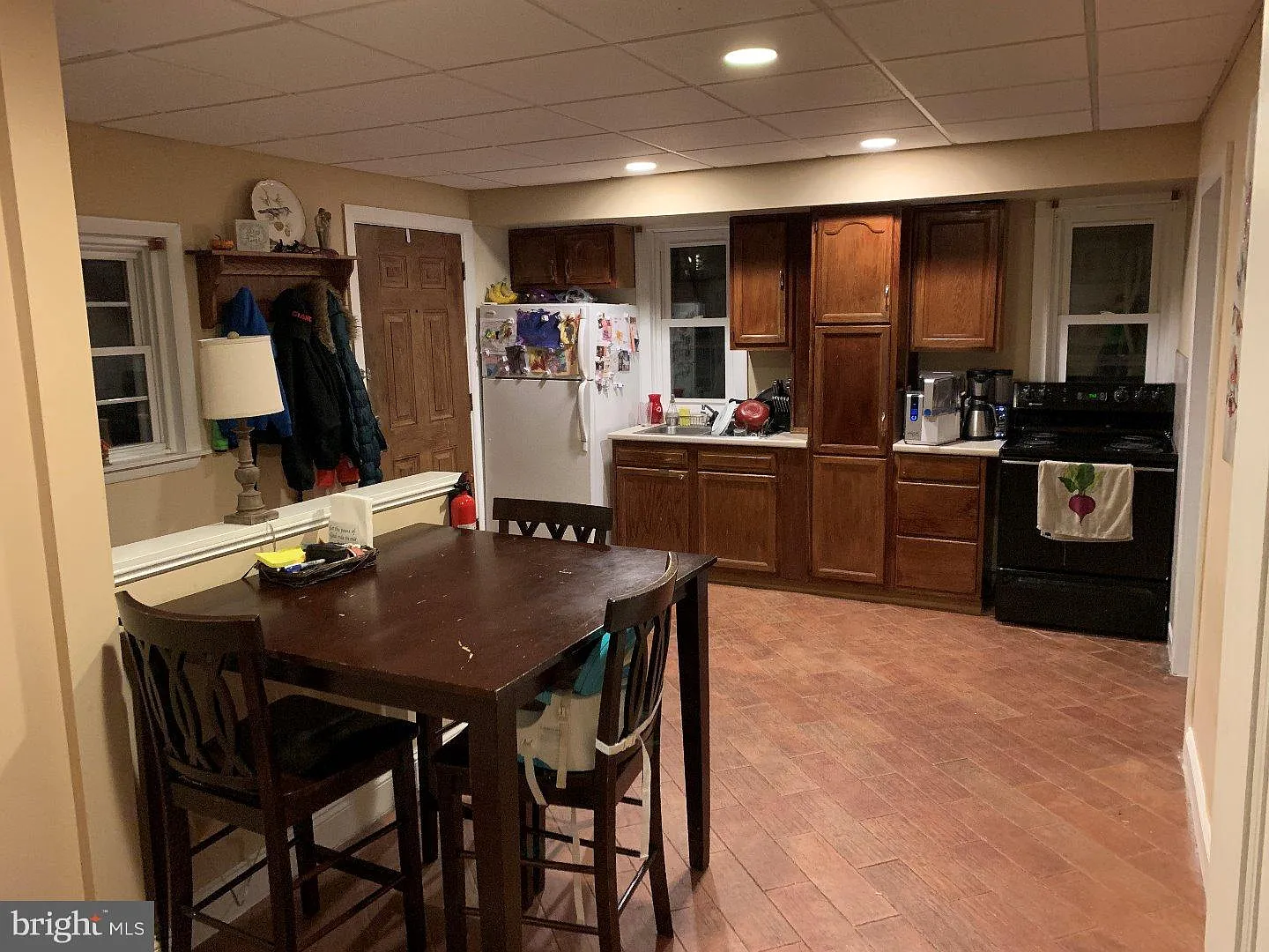 2 bed, 1061 sqft, $1,800 — Photo 2