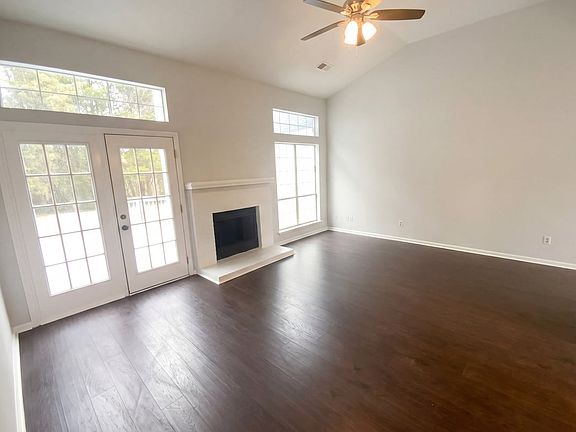 2nd image of 2316 Linda Lou Ct