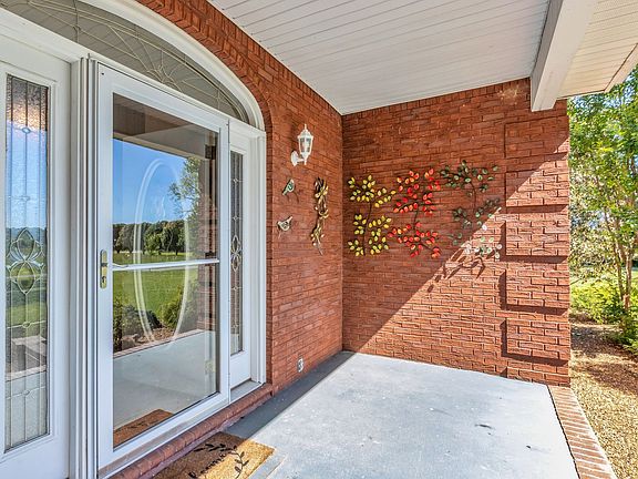 2nd image of 2828 Bains Rd