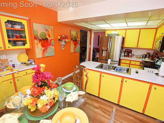 5th image of 1455 Sun Terrace Dr