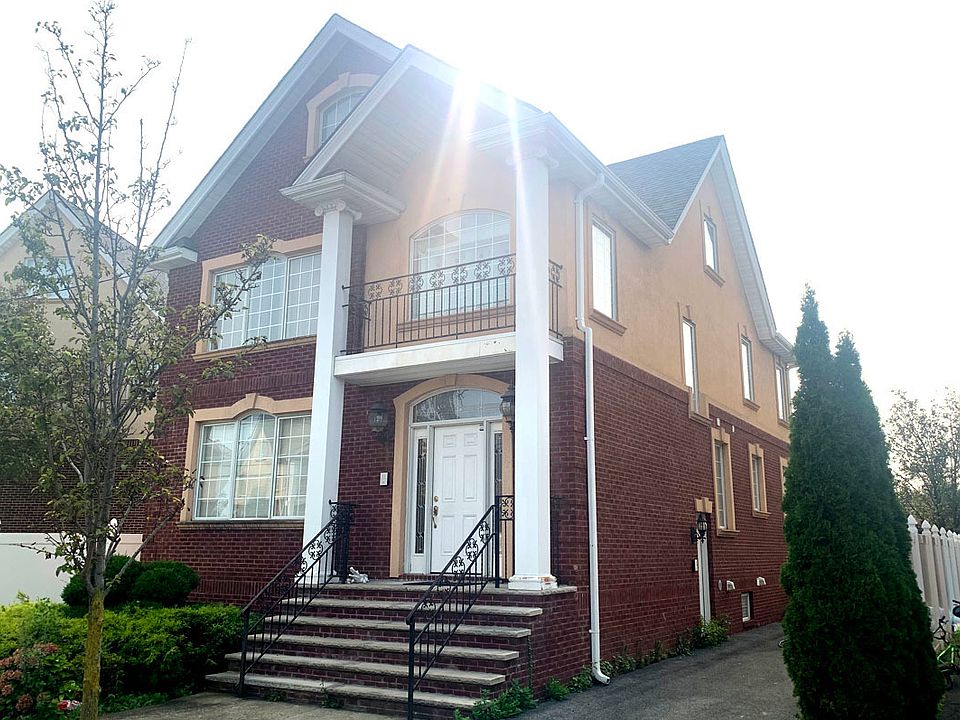 1st image of 16 Harbor Dr
