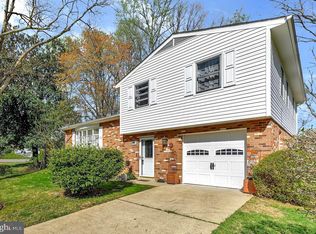 7112 Hadlow Ct, Springfield, VA 22152