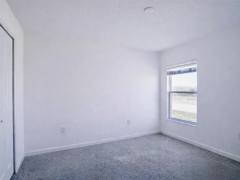 9347 Revere Ave — Photo 11