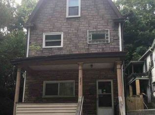 221 Churchill St, Mc Kees Rocks, PA 15136