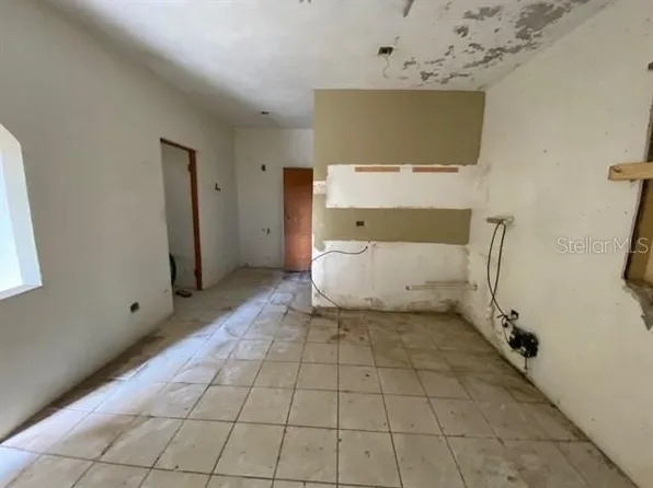 592 Calle 13, Toa Baja, PR 00949