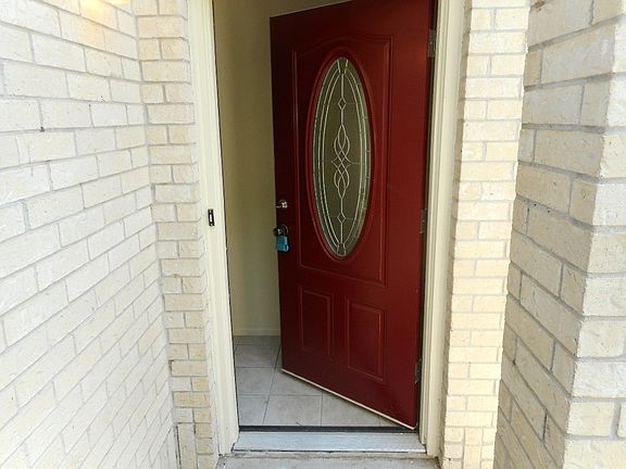 3rd image of 2004 Kirksey Dr APT A