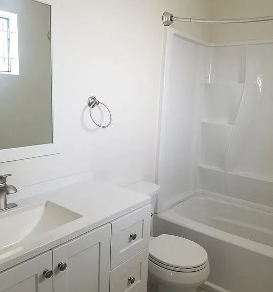 1276 Aurora Dr — Photo 4