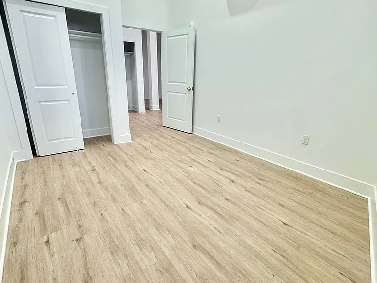 1422 N 8th St — Photo 36