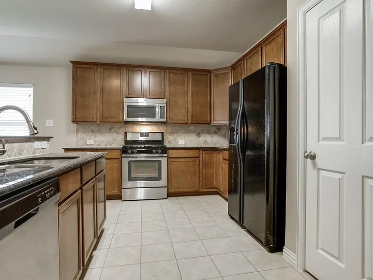 1120 Villa Paloma Blvd — Photo 12