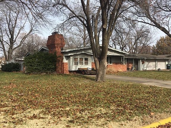 3rd image of 404 W 27th Ave