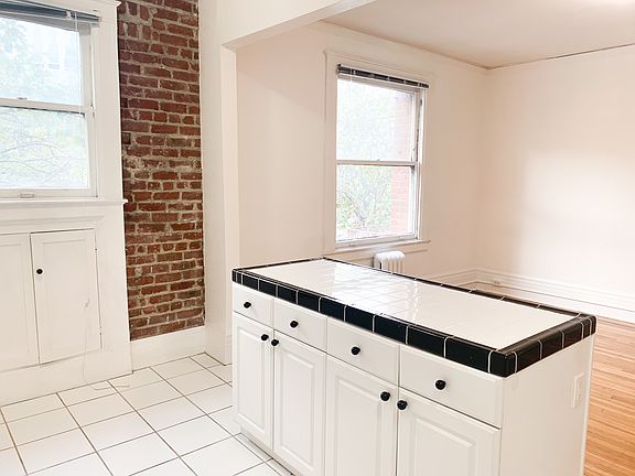 5th image of 2 Guerrero St #104