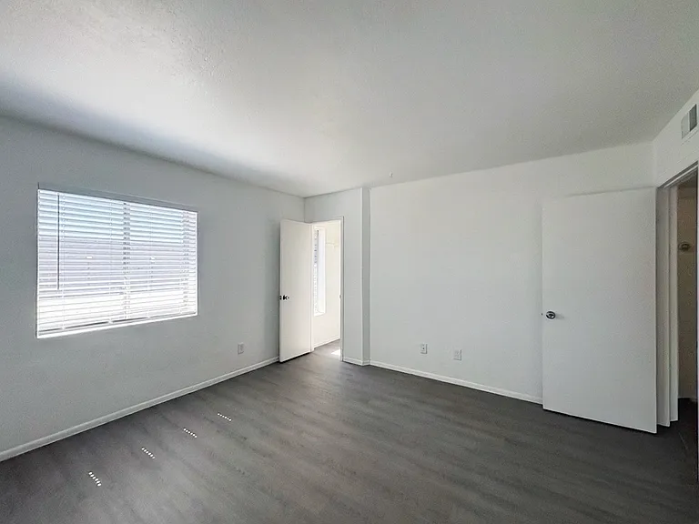 13020 N 21st Pl #U08 — Photo 33