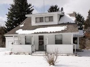 21243 Pine Lake Rd, Battle Creek, MI 49014