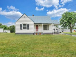 2423 Bluff Rd, Roanoke, VA 24014