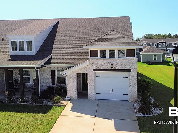 5th image of 703 Wyld Palms Dr #703