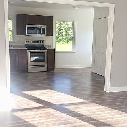 5th image of 5613 Ross Dr