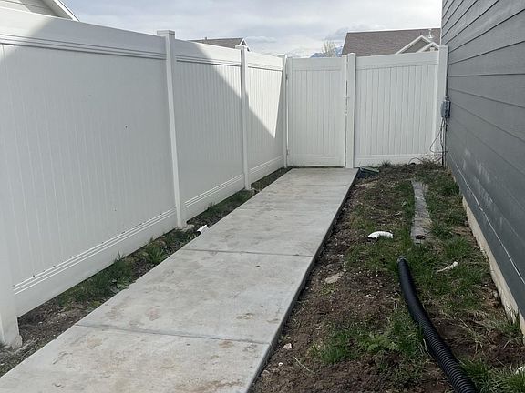 5th image of 13026 S Peacemaker Way