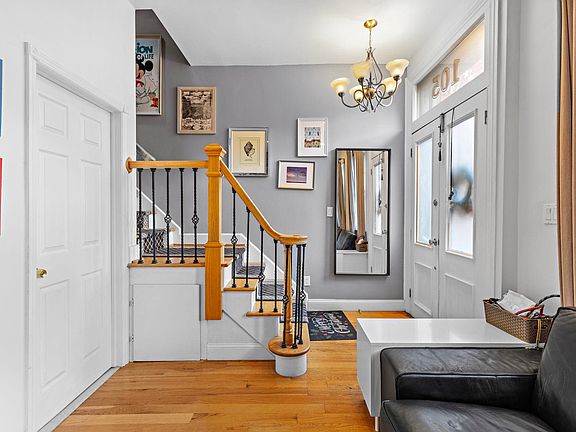 2nd image of 105 Erie St #1