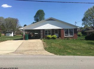 336 Stout St, Bridgeport, WV 26330