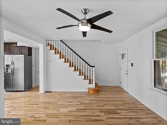 3rd image of 4216 Norfolk Ave