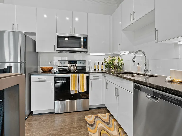 W3-LuxeMercerCrossing A1_Kitchen W3-LuxeMercerCrossing A1_Kitchen