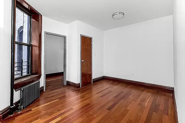 Rented by Compass | media 9