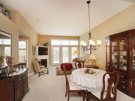 4th image of 7145 White Oak Ct