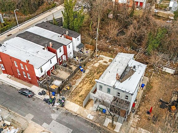 4th image of 500 E 26th St