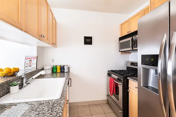 Sold by Compass | media 6