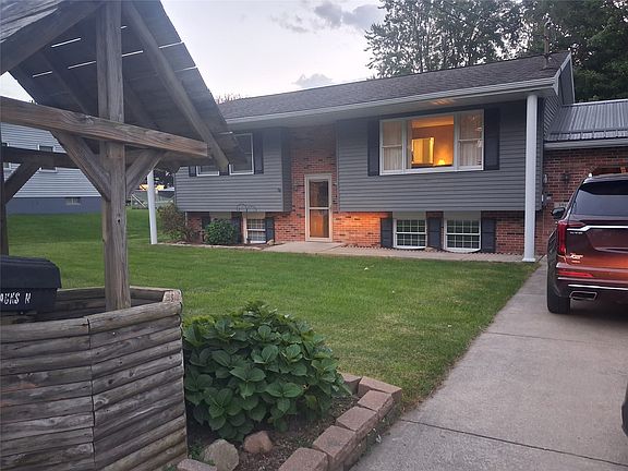 3rd image of 3918 Winchester Rd