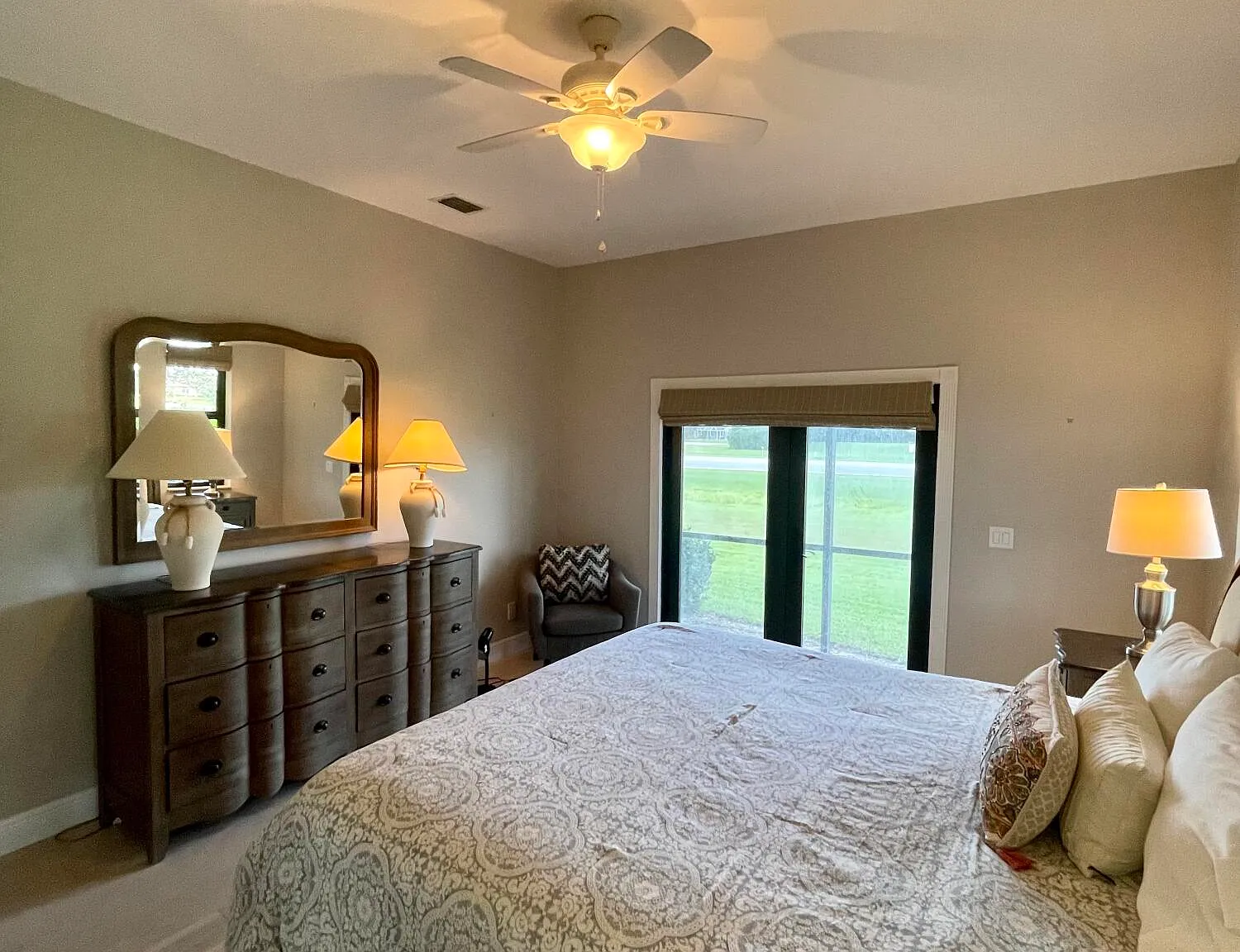 2 bed, 1.0 bath, 1000 sqft, $6,500 — Photo 4