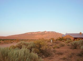 7028 Vatapa Rd NE, Rio Rancho, NM 87144