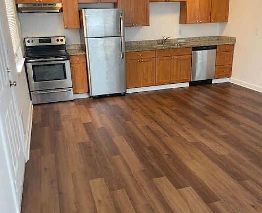 2nd image of 4423 S Brandon St #9