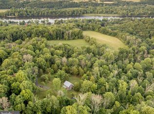 1379 Chestnut Ridge Rd, Upper Black Eddy, PA 18972