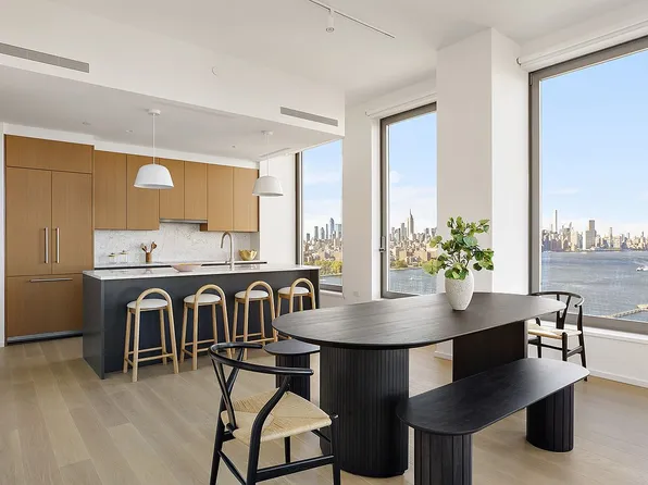 8 S 4th St #10D, Brooklyn, NY 11249