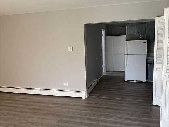 3rd image of 445-59 E 107th St #459-101