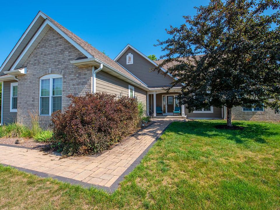 1st image of 2925 Seven Oaks COURT