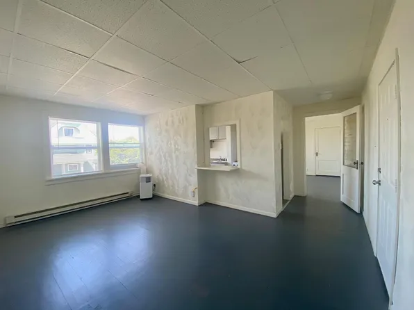 109 S Vine St #203, Greencastle, IN 46135
